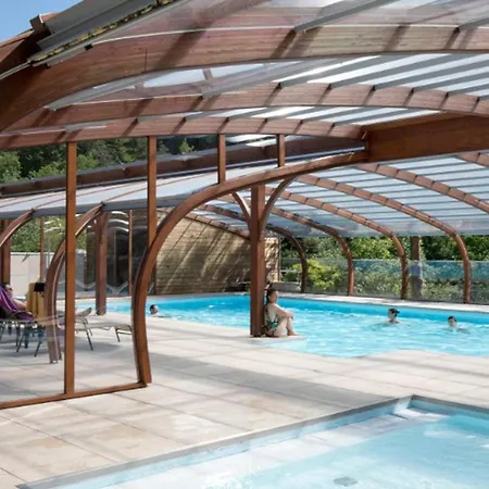 Camping Confortable Avec Terrasse, Animaux Ok - 6 Pers. - Api-1-52-2980 *