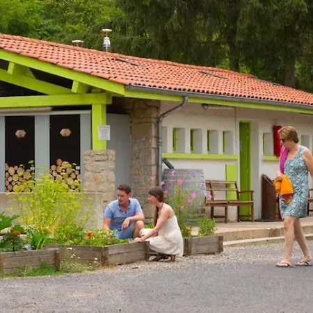 Camping Confortable Avec Terrasse, Animaux Ok - 6 Pers. - Api-1-52-2980 Saint-Paulien